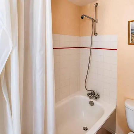 With Balcony And Parking In Daire